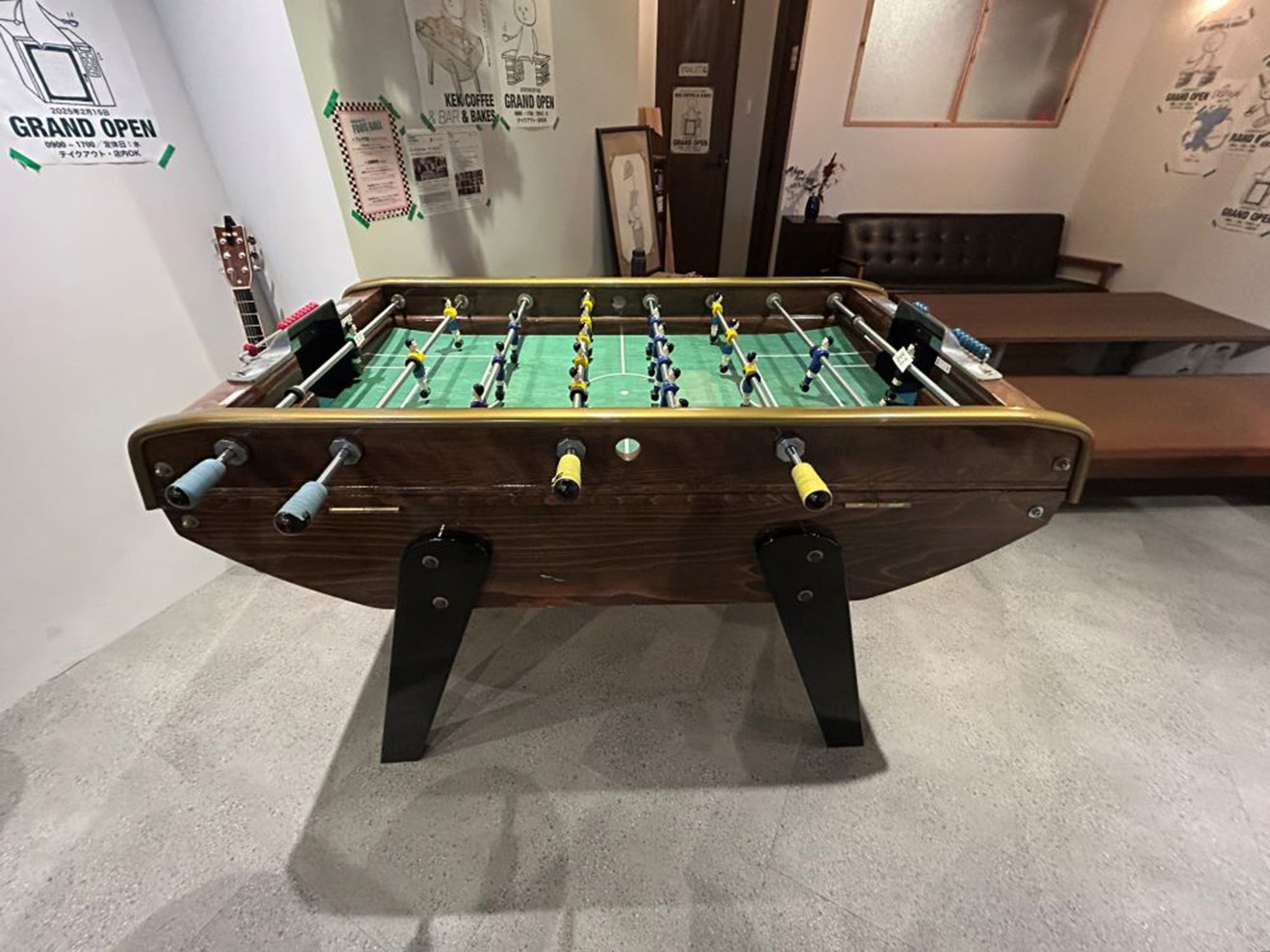 「KEK COFFEE & BAKES」のテーブルサッカー台