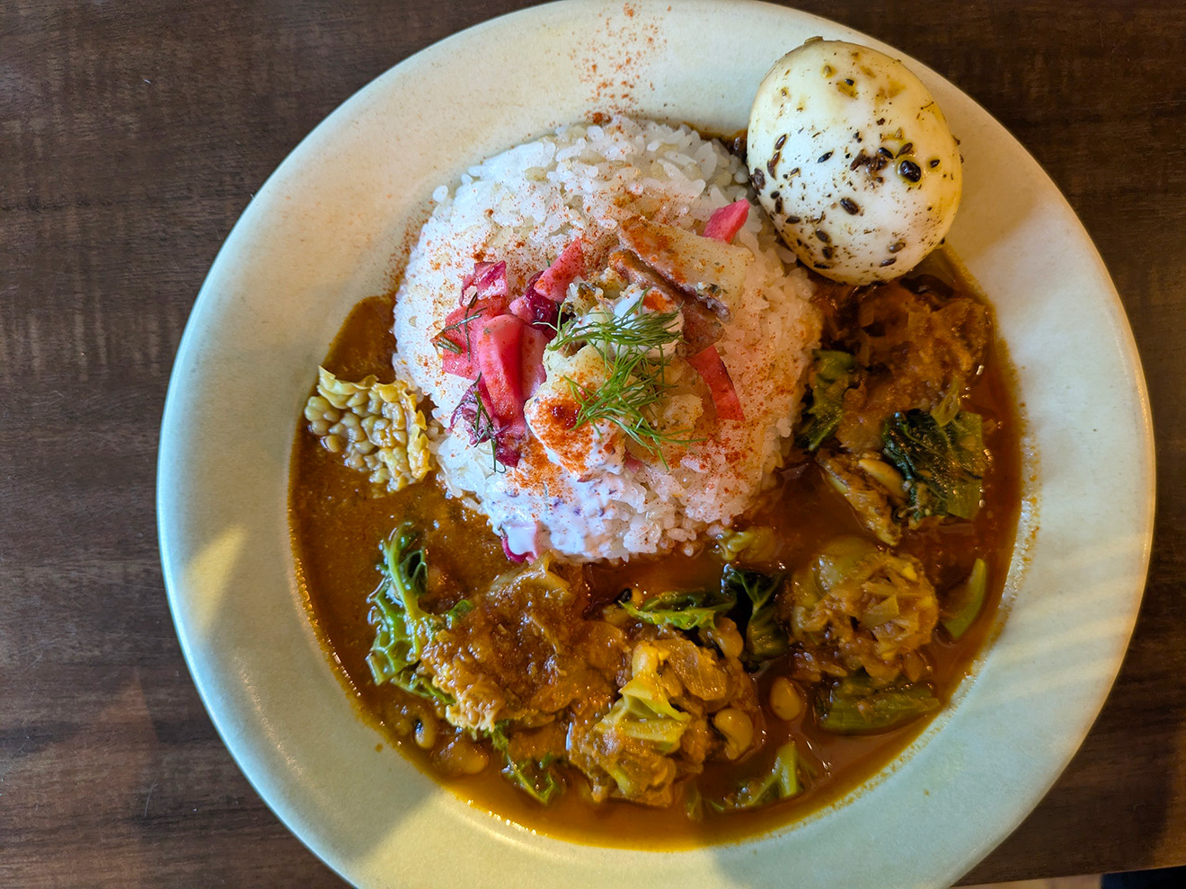 「kitchen and CURRY」の2種あいがけ