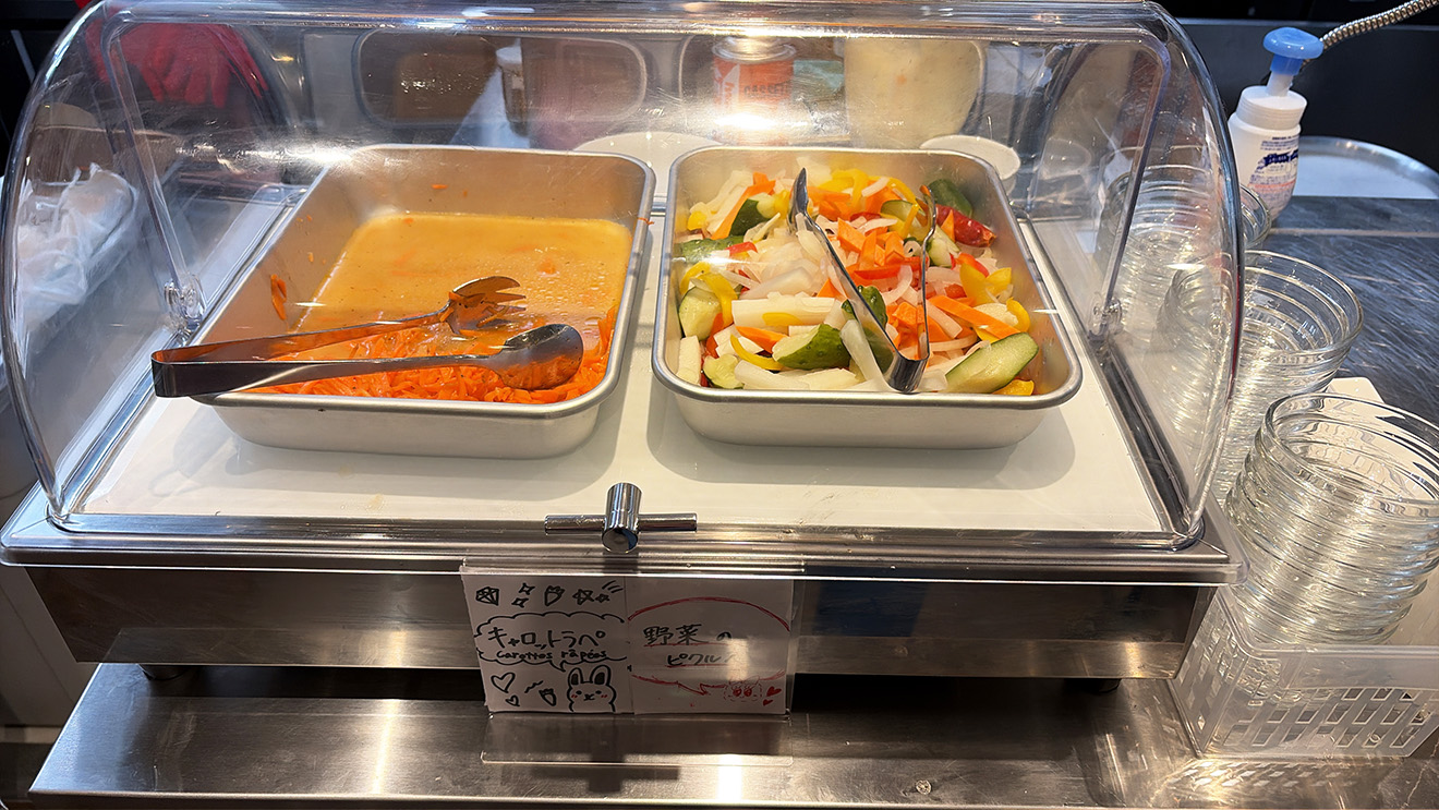 「下北沢たまごけん」のピクルス