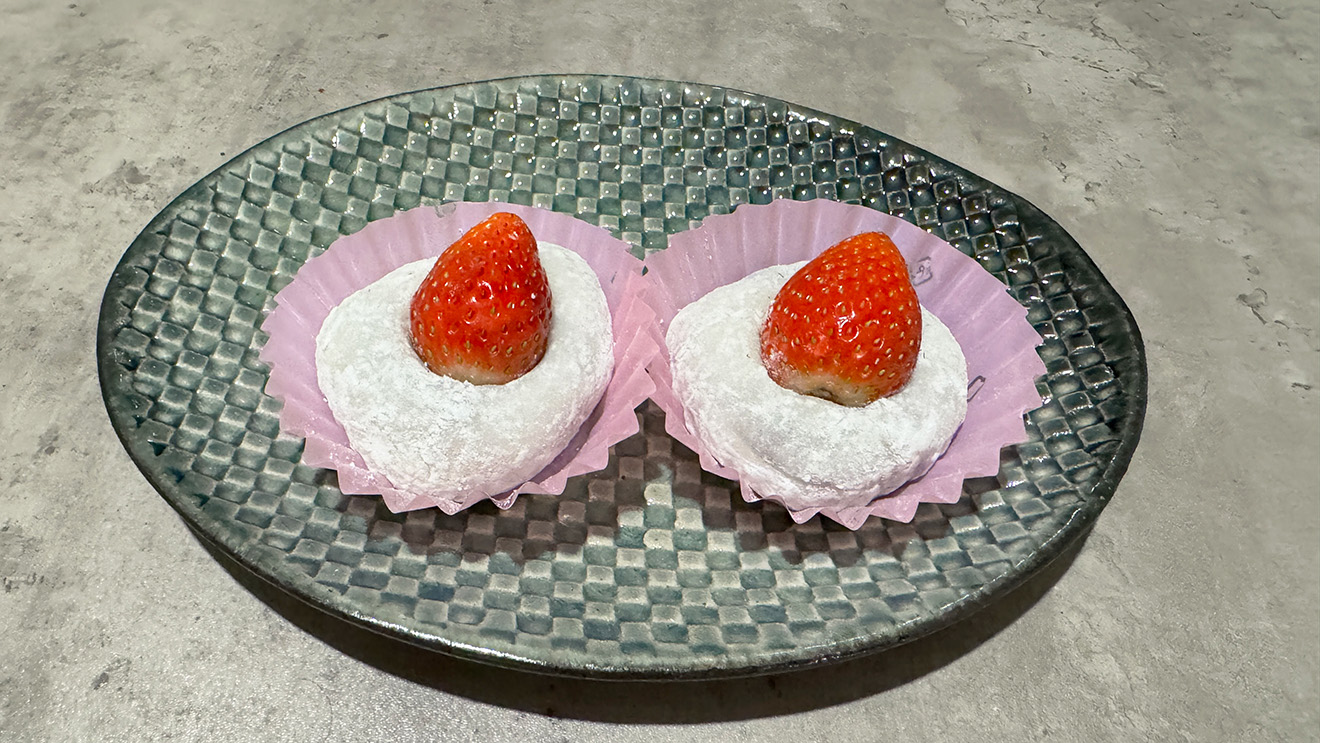 「だんごの美好」のいちご大福