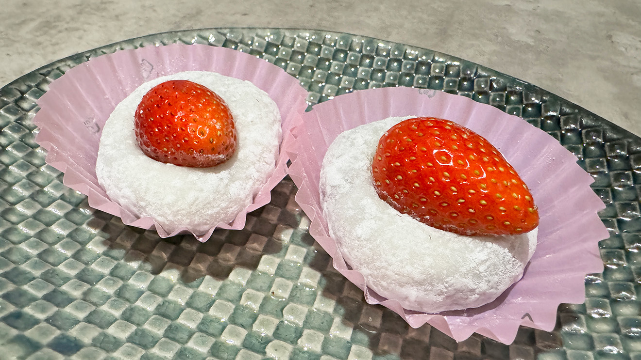 「だんごの美好」のいちご大福