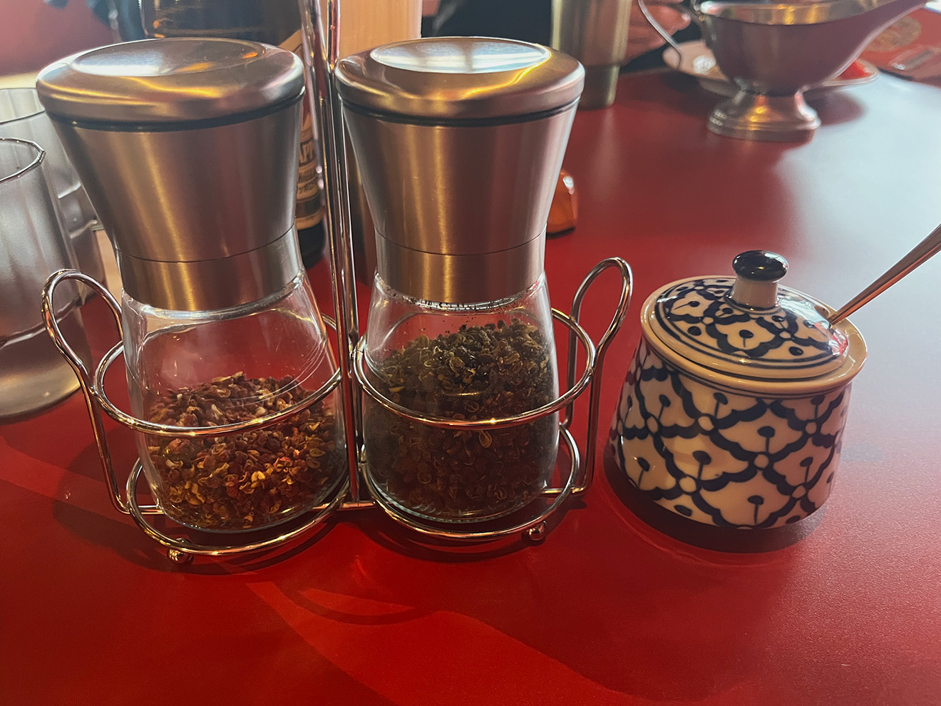 「ニューかかん」の卓上調味料