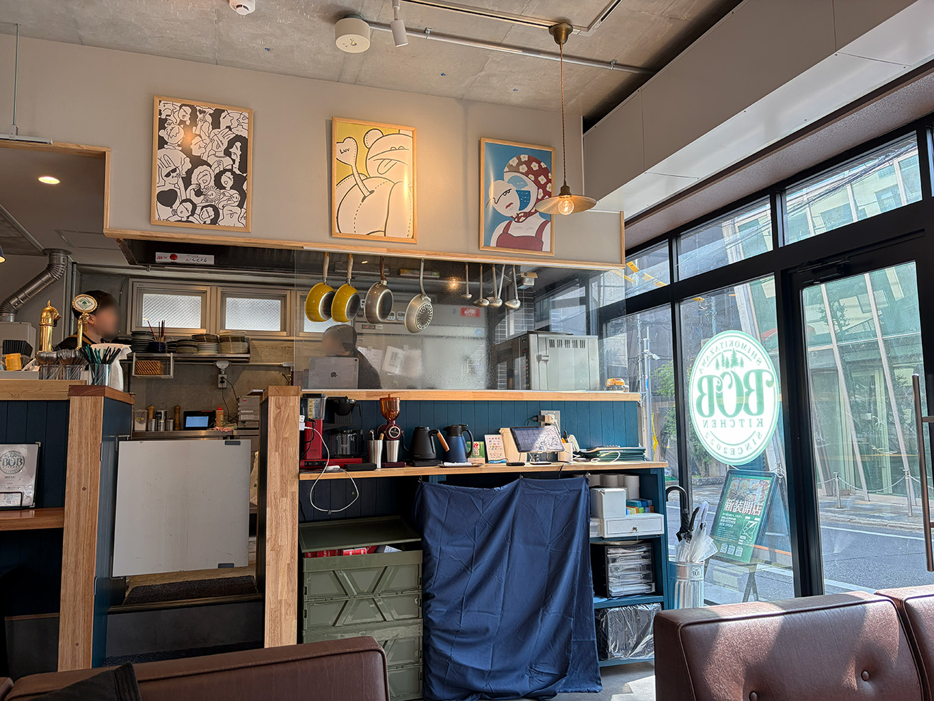 「BOB KITCHEN」の店内
