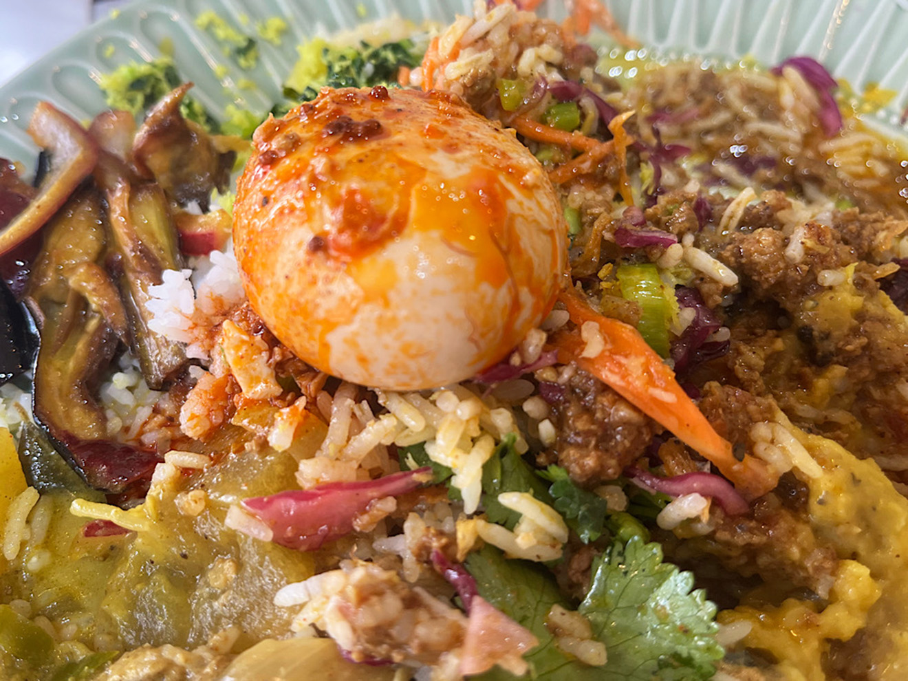 「vegetable labo」の卵のアチャール