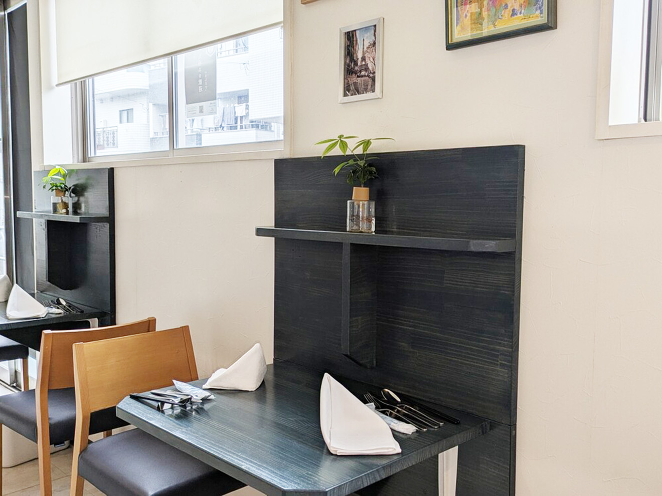 「RESTAURANT DEUX VISAGES」の店内2