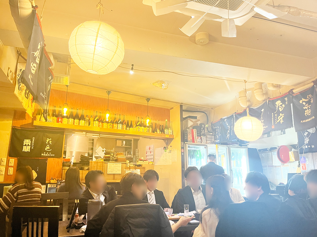「佳酒旬肴 のすけ」の店内